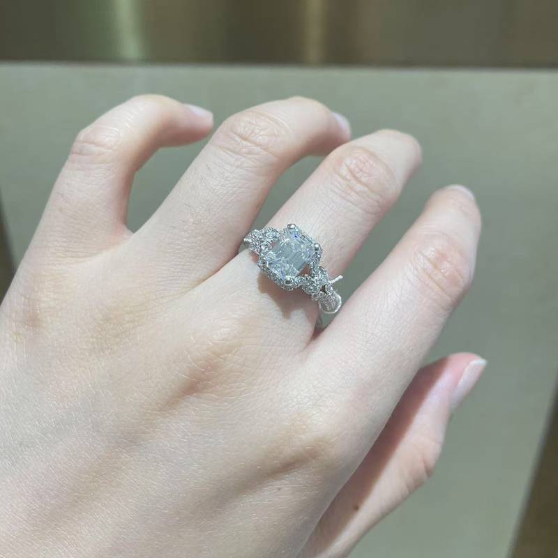 方钻Women's RingS925银镀白金定制选款主石Moissanite2.0ct/副石高碳钻